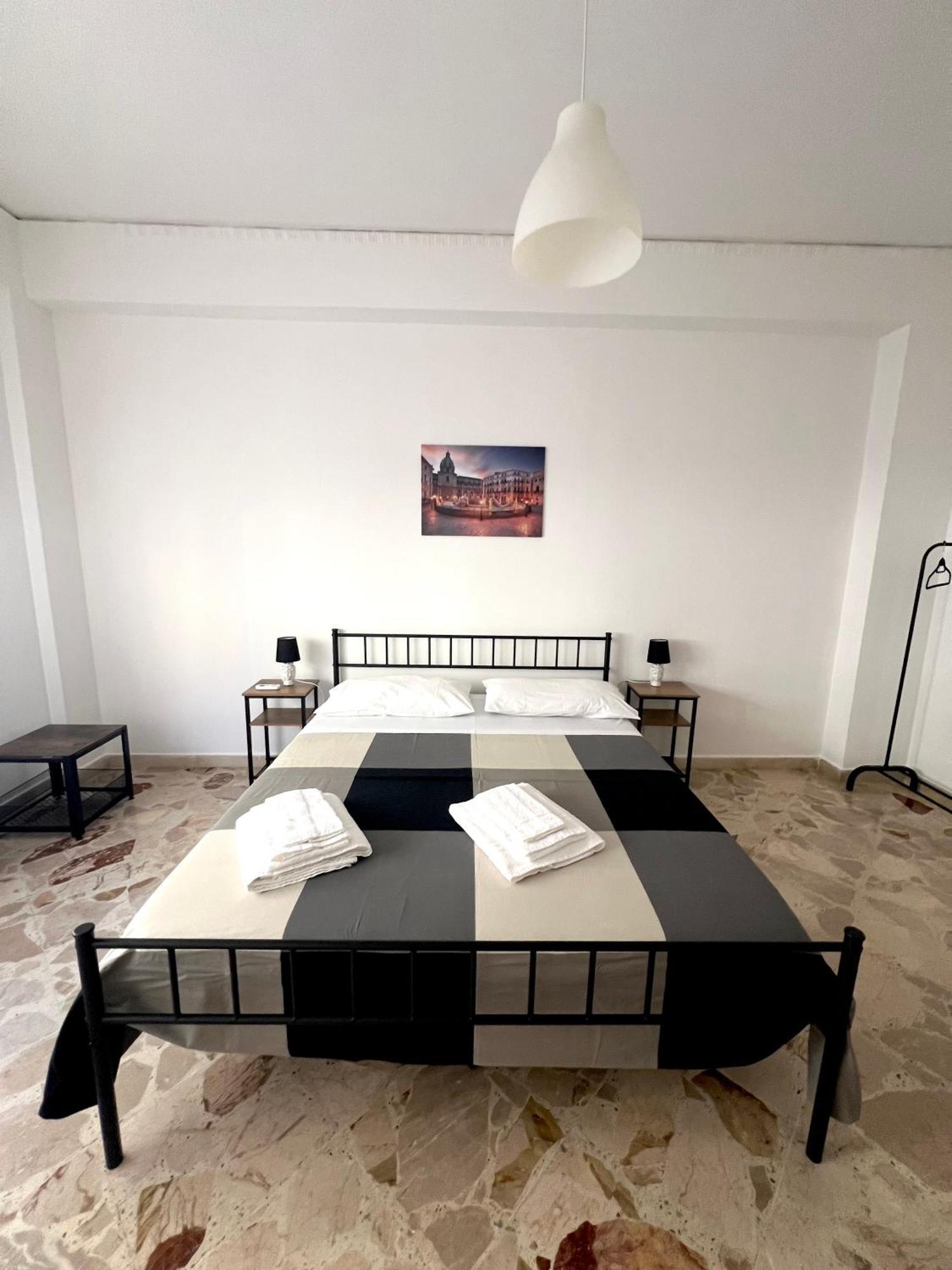 El Azis Home Palermo Exteriör bild